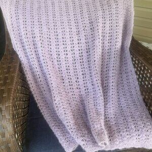 Vintage Hand Crocheted Lavender Purple Baby Throw Blanket 34" x 51"